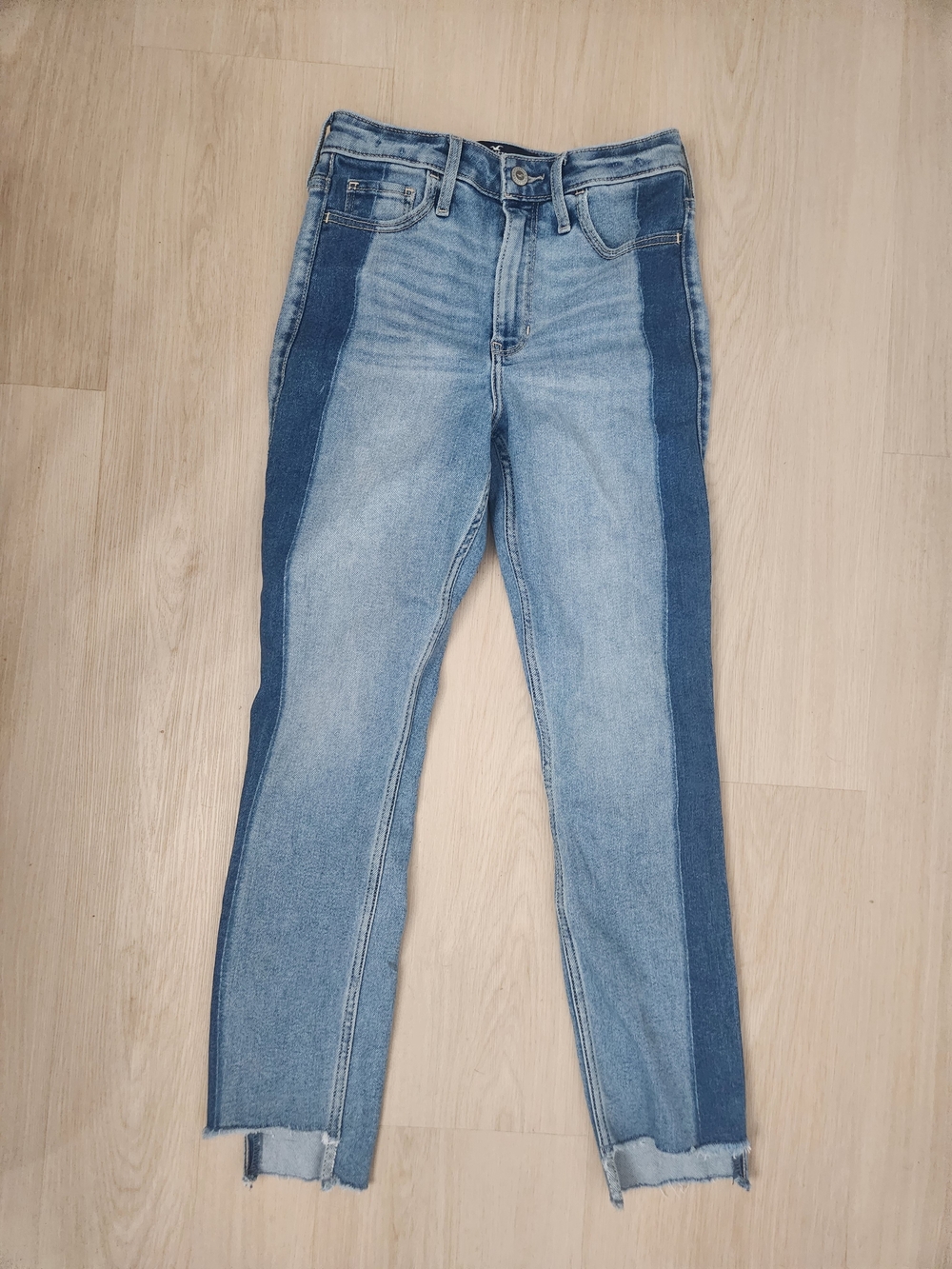 Hollister Two-Tone Light and Dark Blue Cropped Jeans